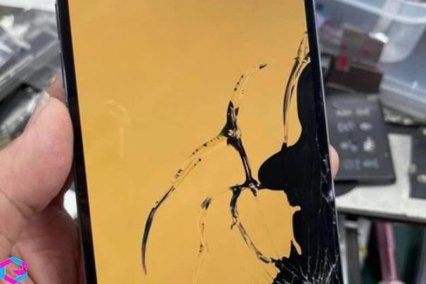 iPhone 13 pro max lỗi màn hình